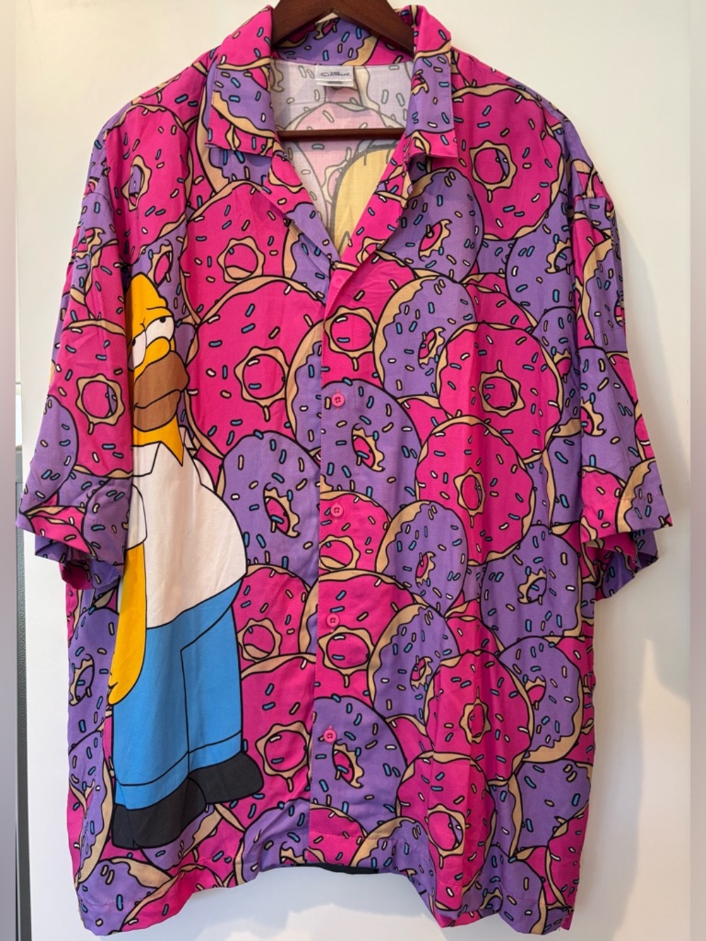 Simpsons men’s Bart Simpson 100% Rayon donut printed button down shirt